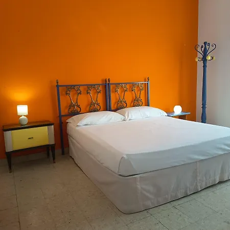 Emiolia Apartment *