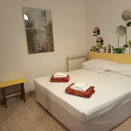 Emiolia Apartment *